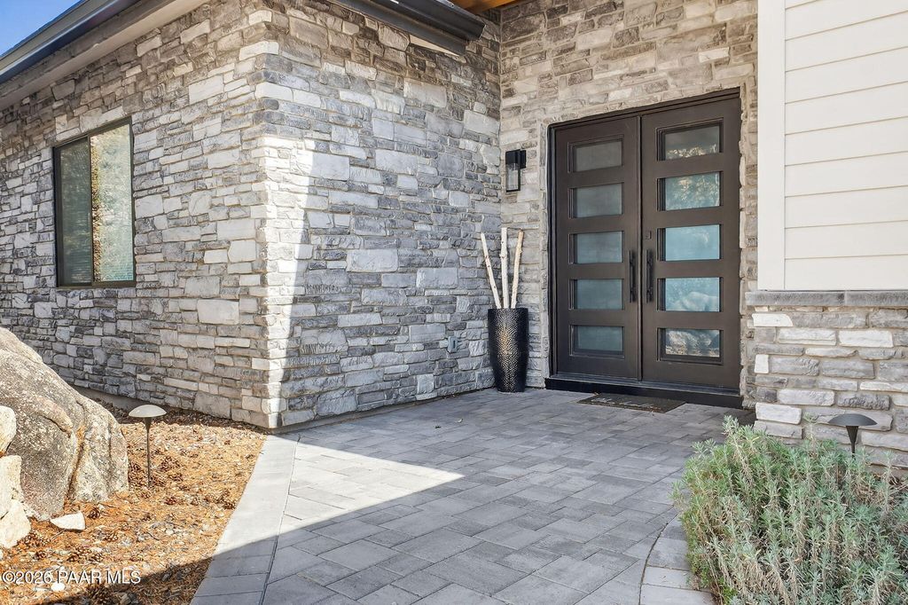 Photo of 731 Woodridge Lane, Prescott, AZ 86303 (MLS # 1080571)