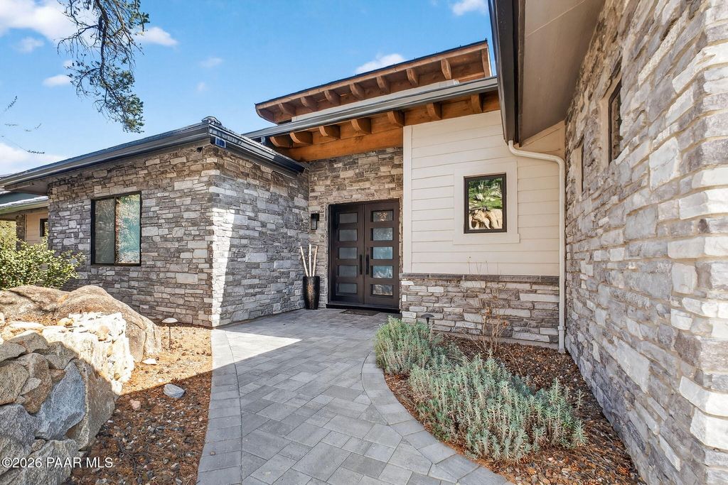 Photo of 731 Woodridge Lane, Prescott, AZ 86303 (MLS # 1080571)