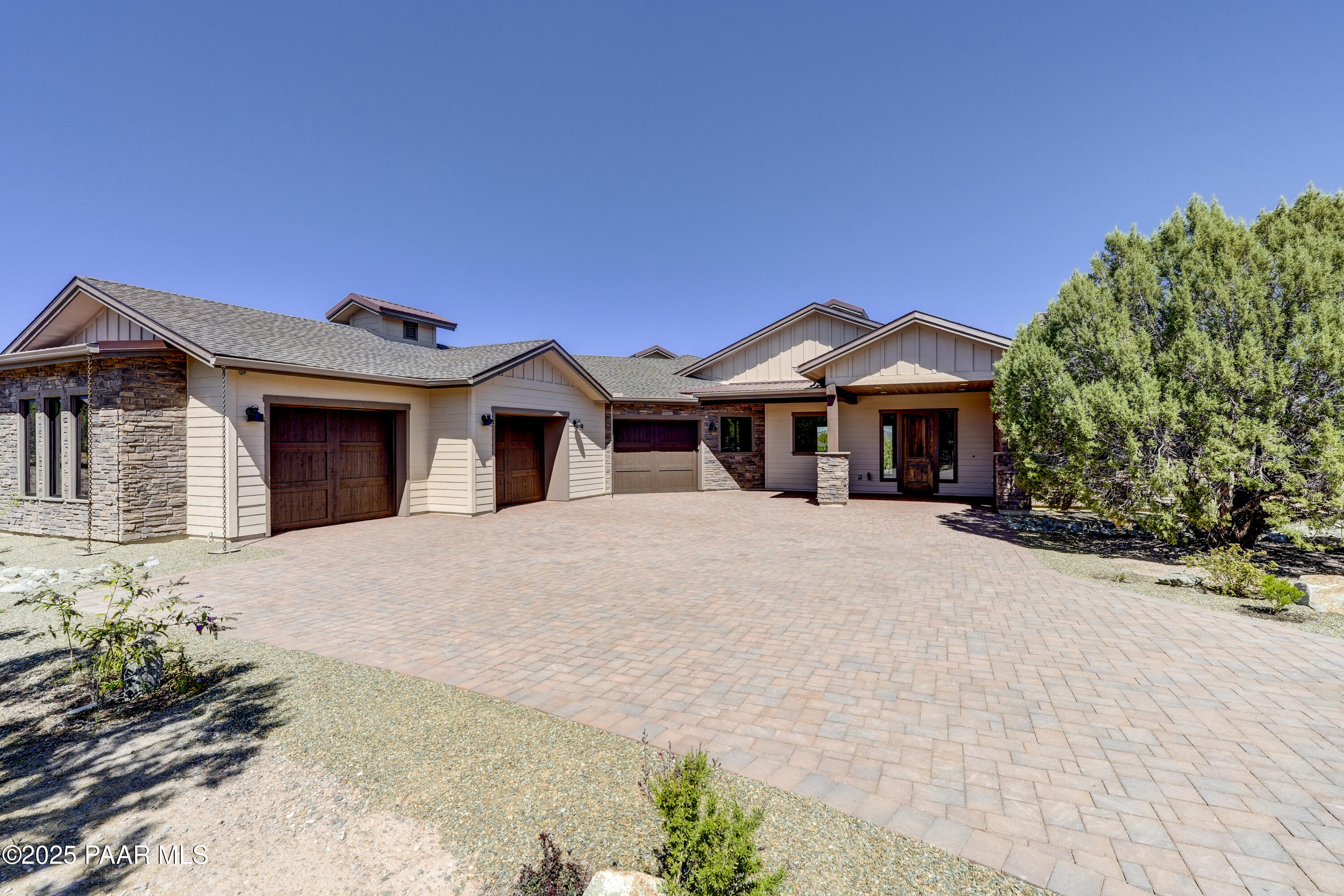 15560 N Elizabeth Way
