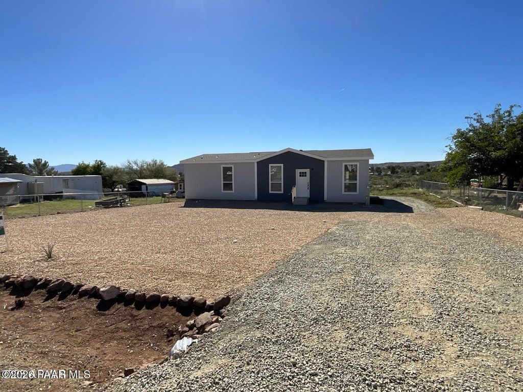 Photo of 20821 E Cactus Wren Drive, Mayer, AZ 86333 (MLS # 1080169)