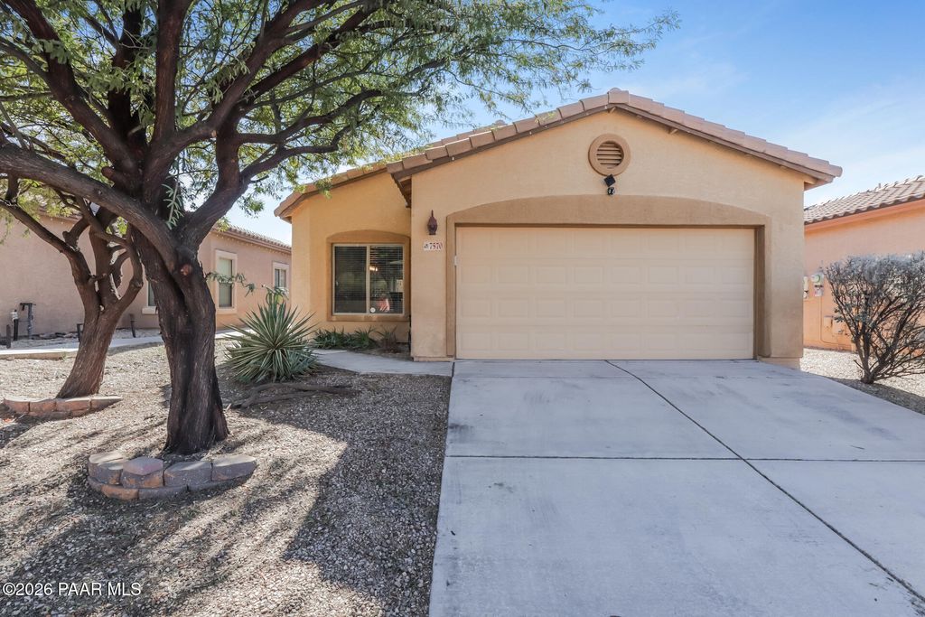 Photo of 7570 E Majestic Palm Lane, Tucson, AZ 85756 (MLS # 1078954)