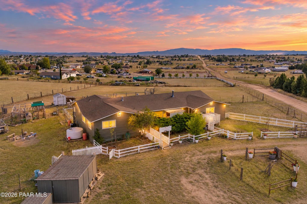 Photo of 2940 W Willow Breeze Road, Chino Valley, AZ 86323 (MLS # 1085531)