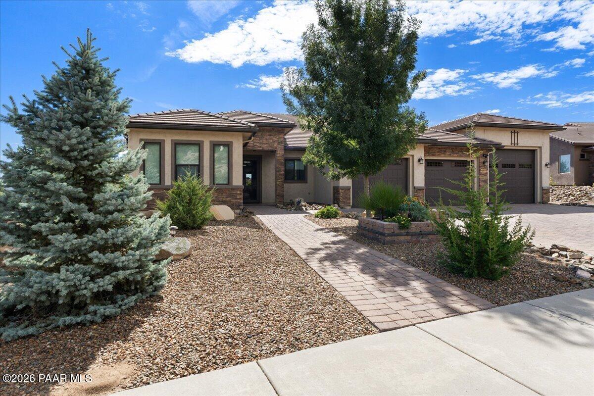 1364 N Cloud Cliff Pass
