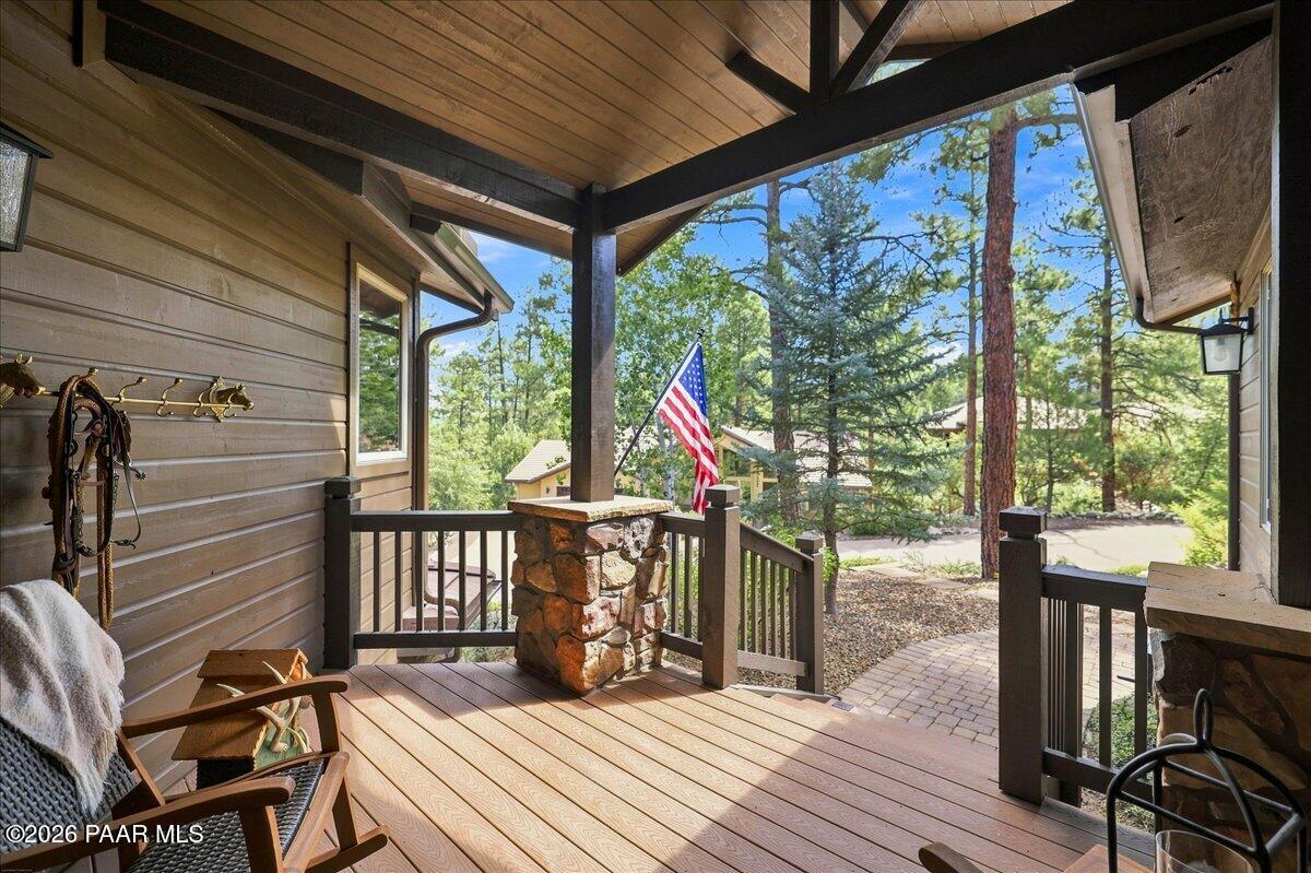 2140 Lone Oak Way