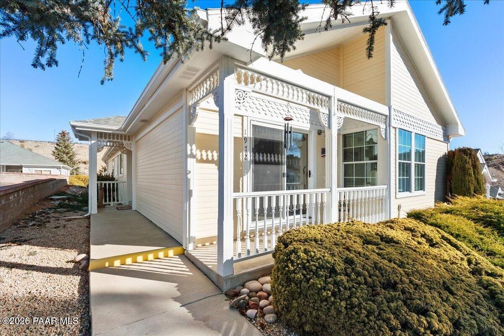 Photo of 1972 E Regent, Prescott Valley, AZ 86314 (MLS # 1079839)
