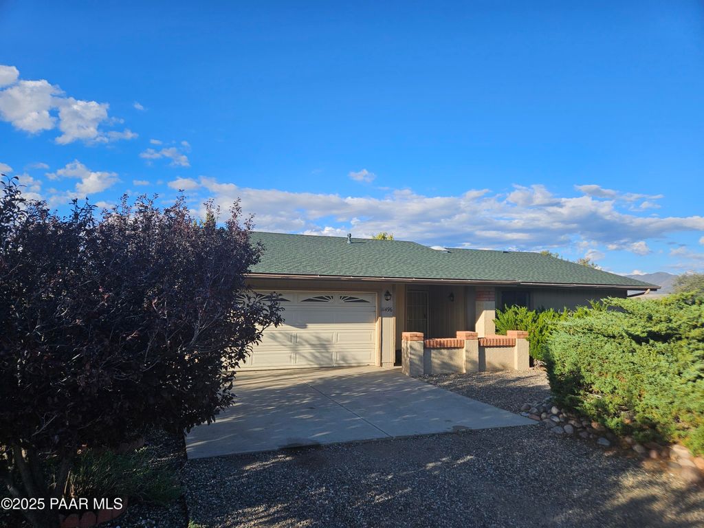Photo of 11496 E Western Sunset Drive, Dewey-Humboldt, AZ 86327 (MLS # 1077375)