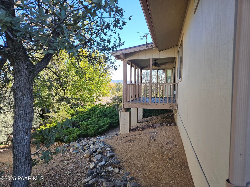 Photo of 11496 E Western Sunset Drive, Dewey-Humboldt, AZ 86327 (MLS # 1077375)