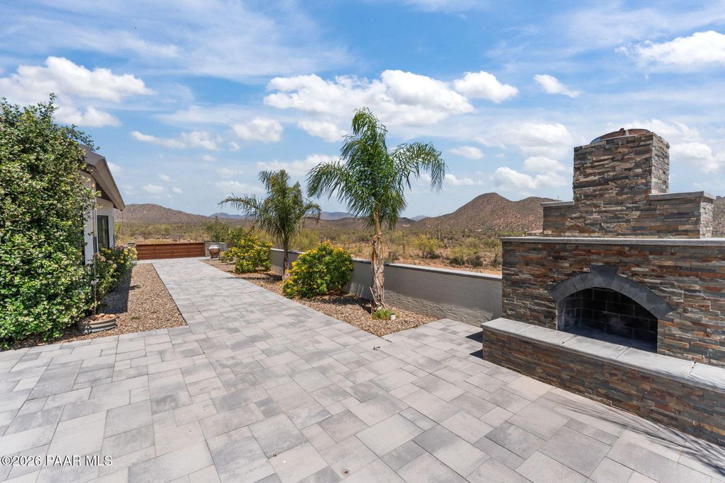 Photo of 3860 Pura Vida Trail, Wickenburg, AZ 85390 (MLS # 1081435)