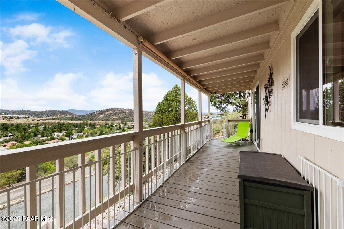 2312 Hillside Loop Road