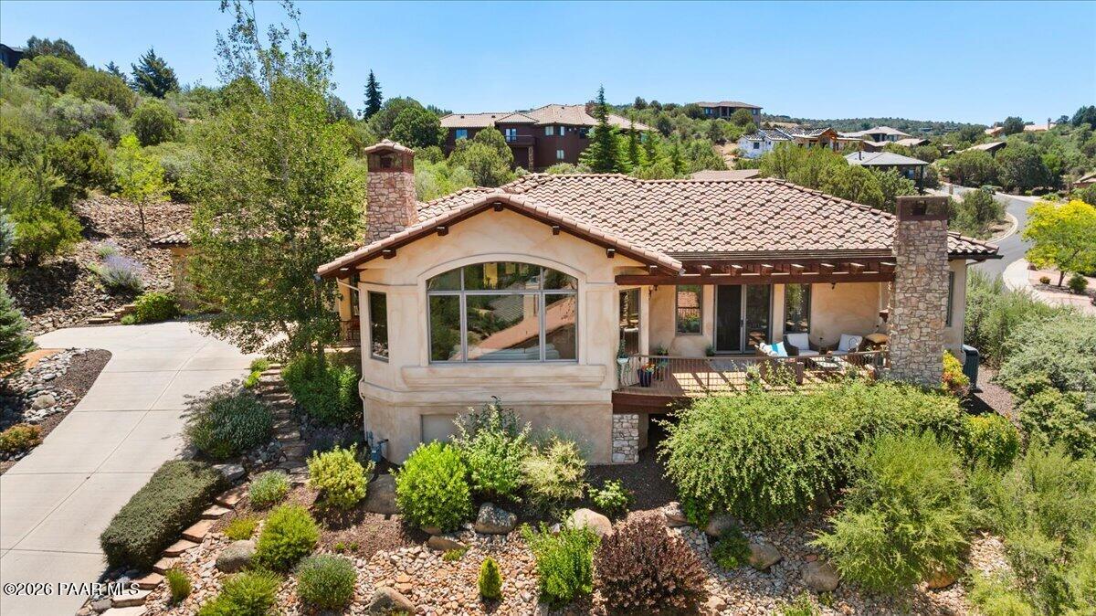 319 Outlook Circle