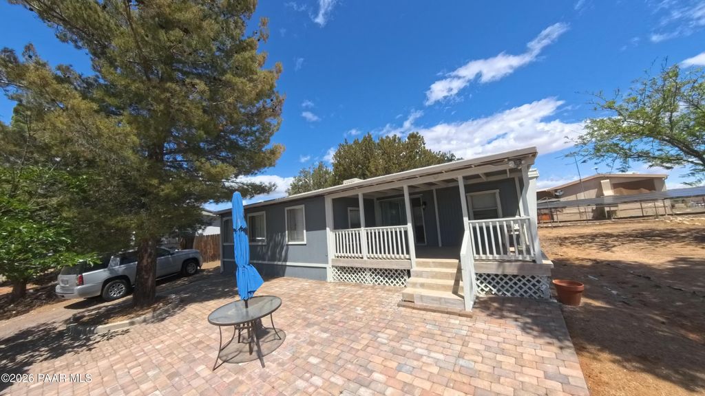 Photo of 20926 E Stagecoach Trail, Mayer, AZ 86333 (MLS # 1081502)