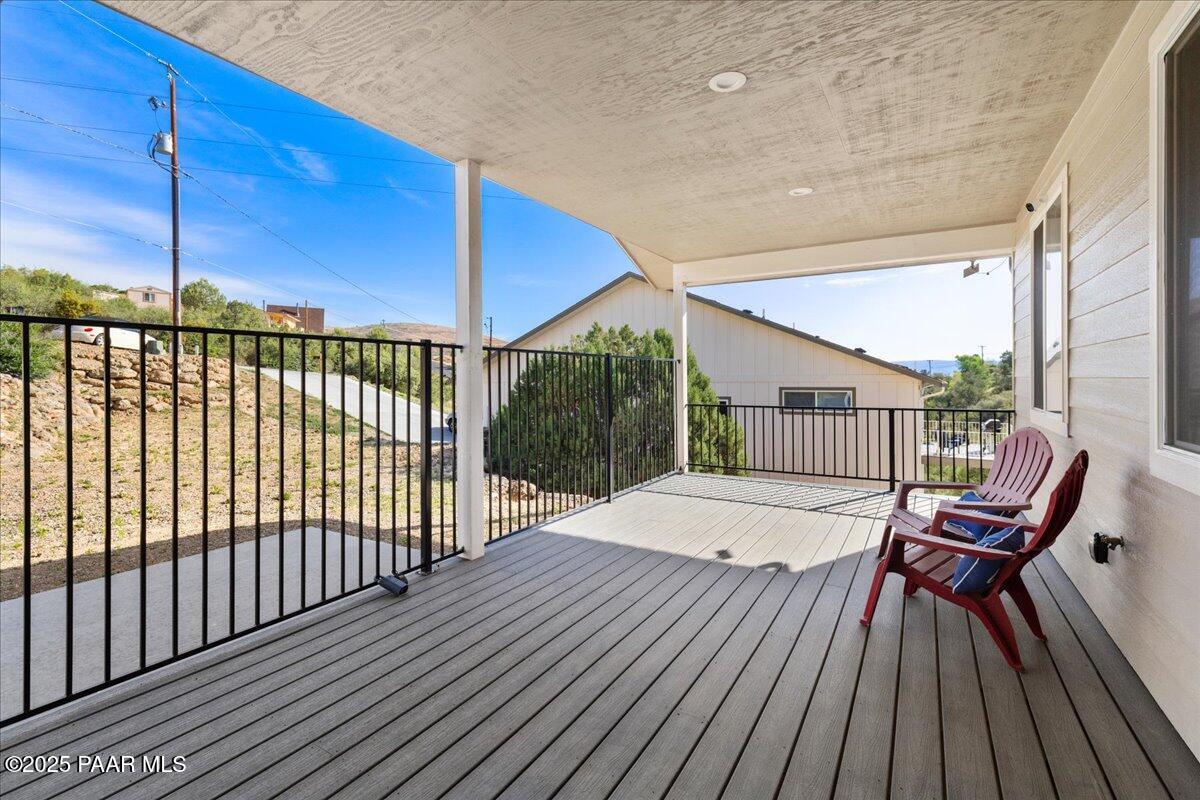 1589 N Douglas Drive