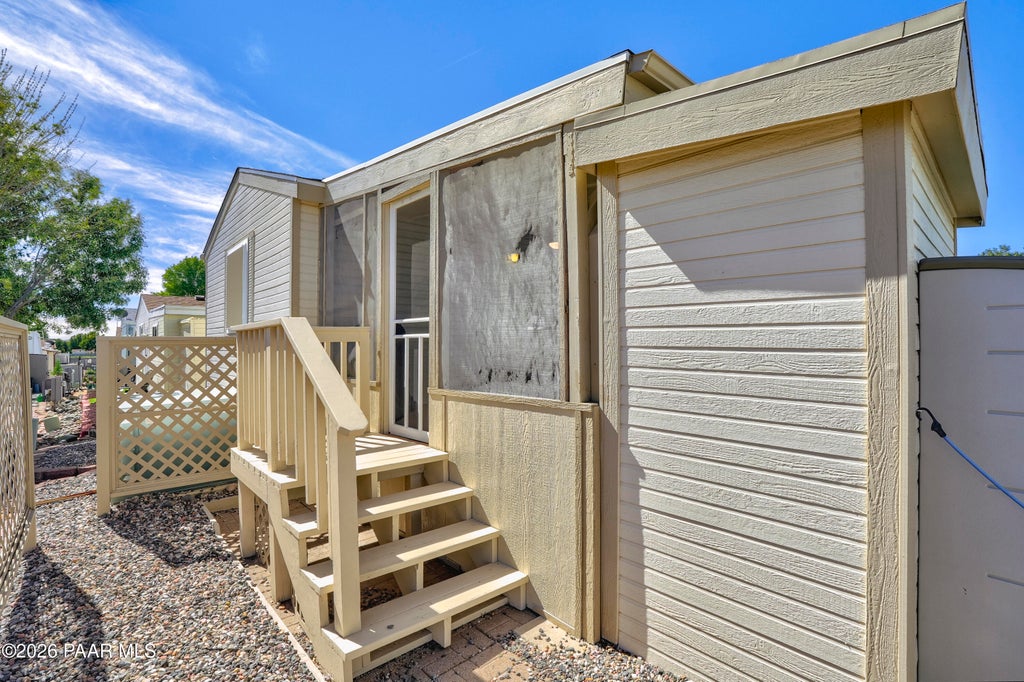 Photo of 879 N Country View Drive, Prescott Valley, AZ 86327 (MLS # 1085305)