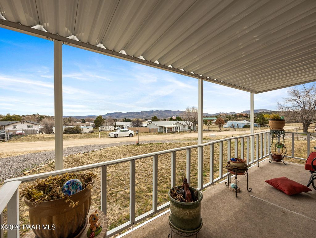 Photo of 18420 S Frontier Road, Peeples Valley, AZ 86332 (MLS # 1079679)