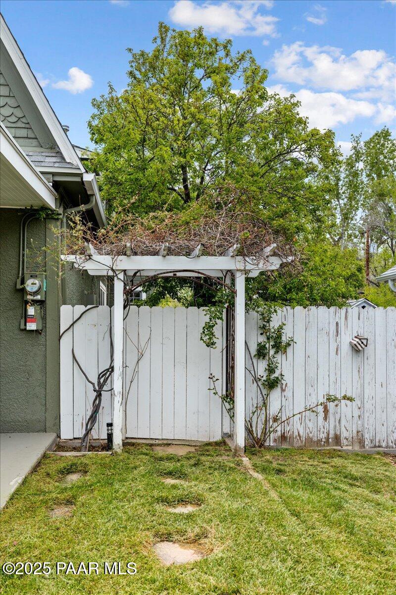 122 N Willow Street
