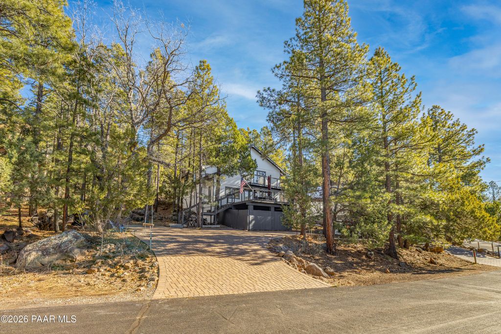 Photo of 17885 S Silverlake Drive, Munds Park, AZ 86017 (MLS # 1080676)