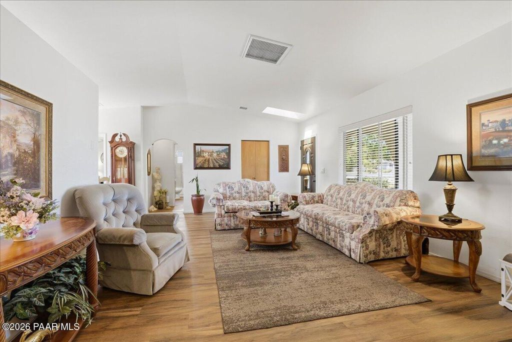 Photo of 4401 N Cinnabar Drive, Prescott Valley, AZ 86314 (MLS # 1082417)