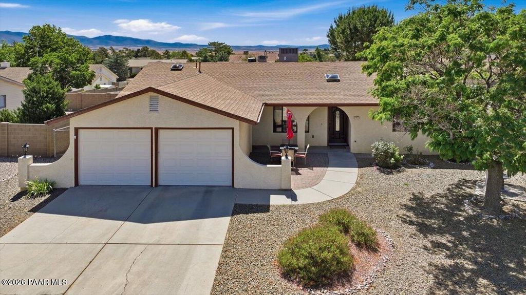 Photo of 4401 N Cinnabar Drive, Prescott Valley, AZ 86314 (MLS # 1082417)