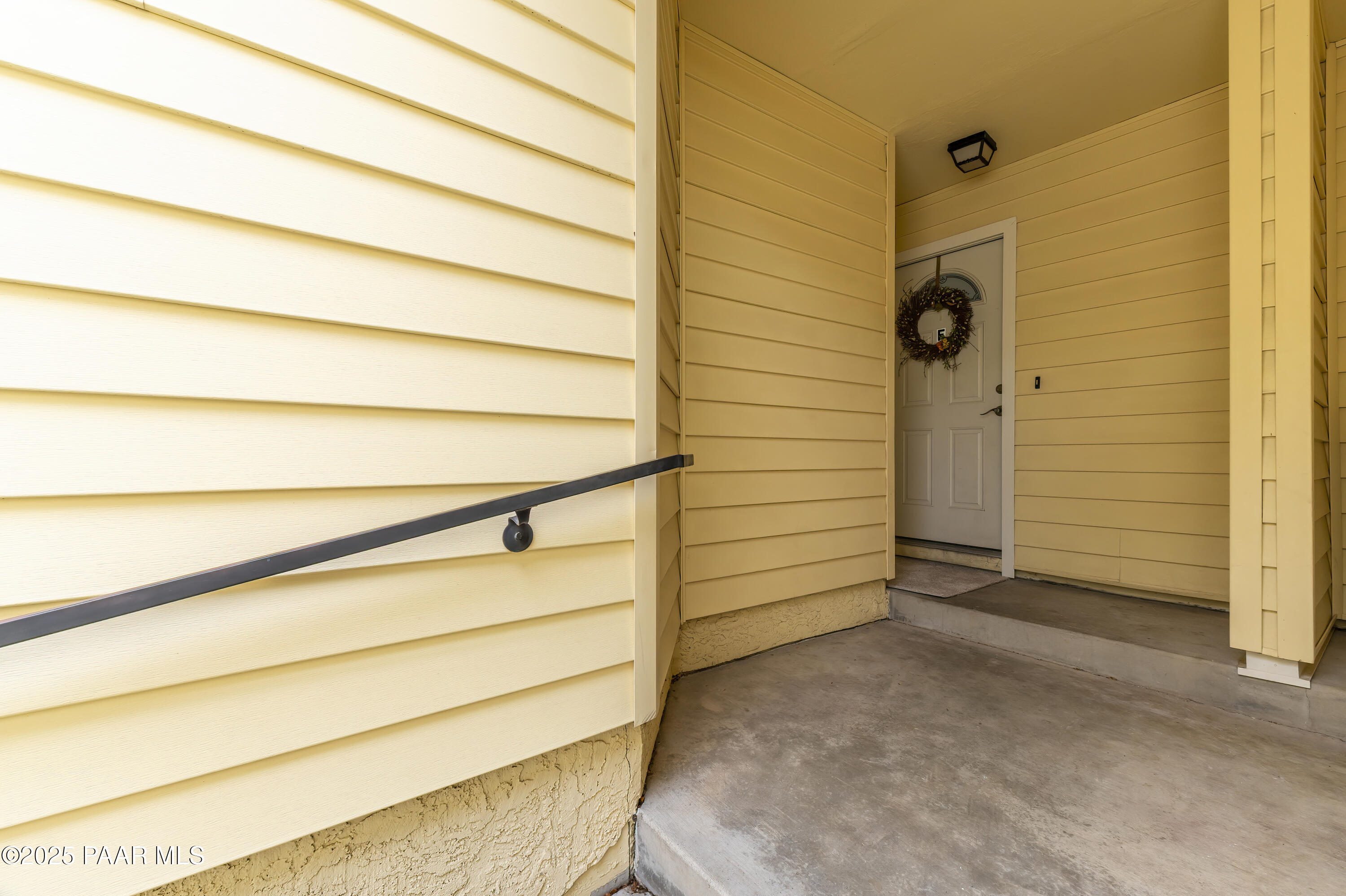 1246 N Barzona Avenue F