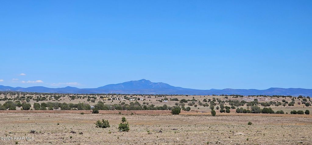 Photo of 0 Lowe Ranch Road, Ash Fork, AZ 86320 (MLS # 1082455)