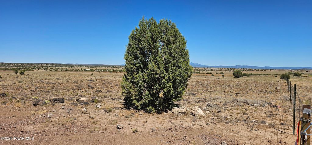 Photo of 0 Lowe Ranch Road, Ash Fork, AZ 86320 (MLS # 1082455)