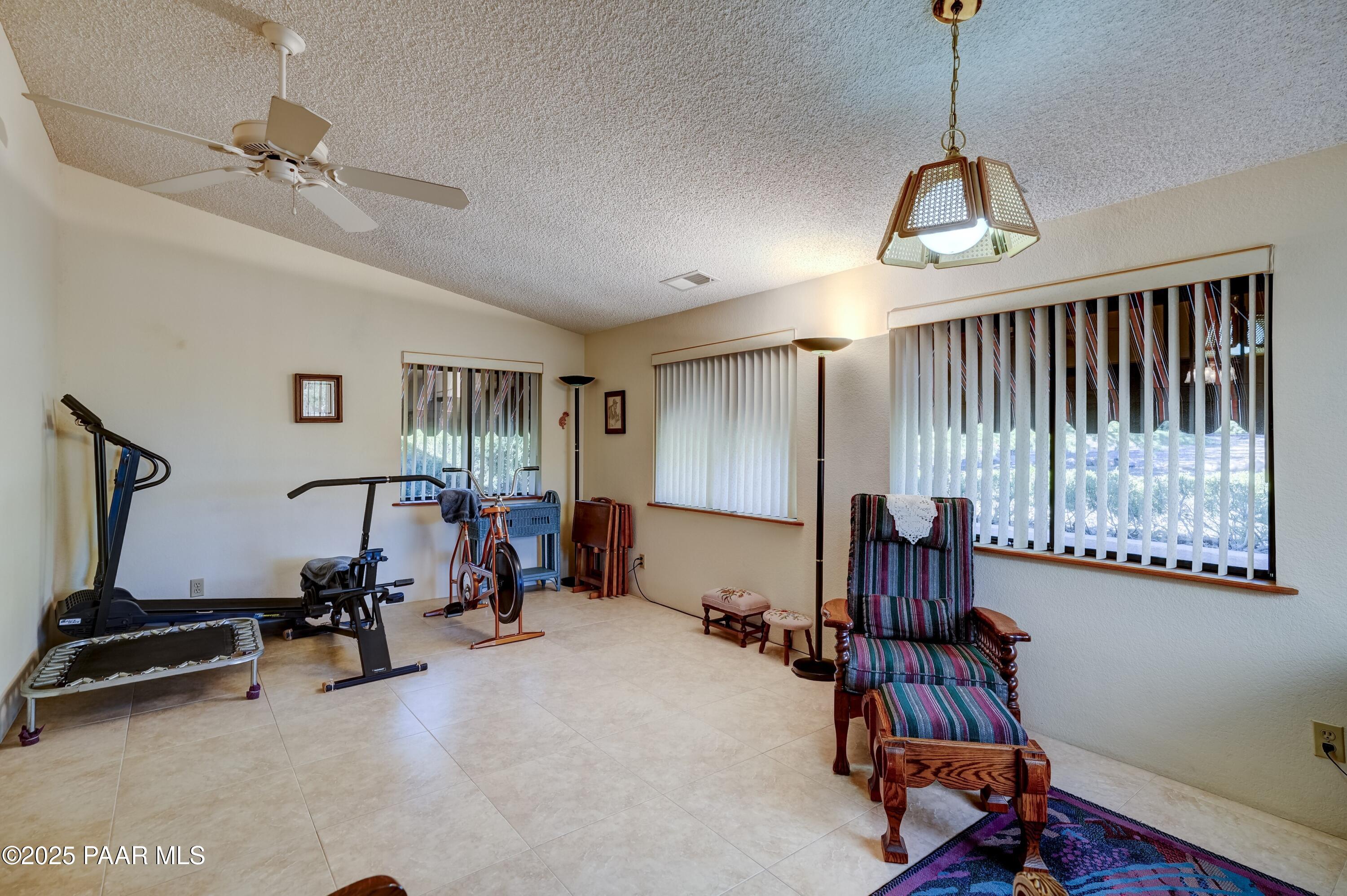 2 Walking Diamond Drive