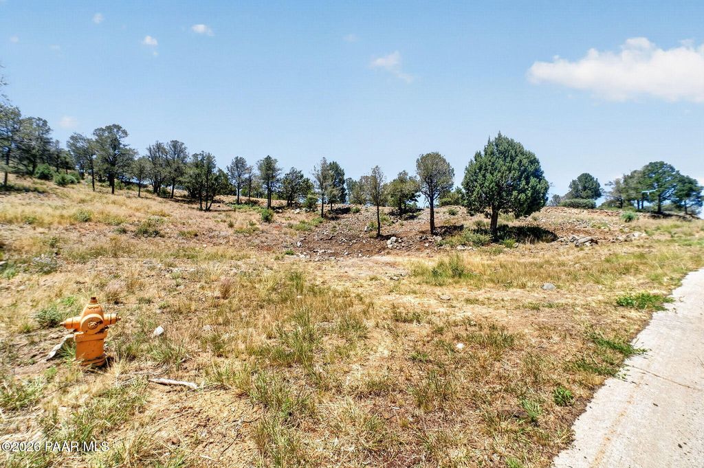Photo of 653 W Lee Boulevard, Prescott, AZ 86303 (MLS # 1083431)