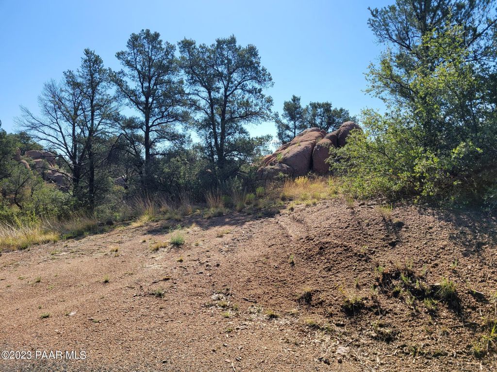 Photo of 0 N Cougar Canyon Road, Prescott, AZ 86305 (MLS # 1080168)