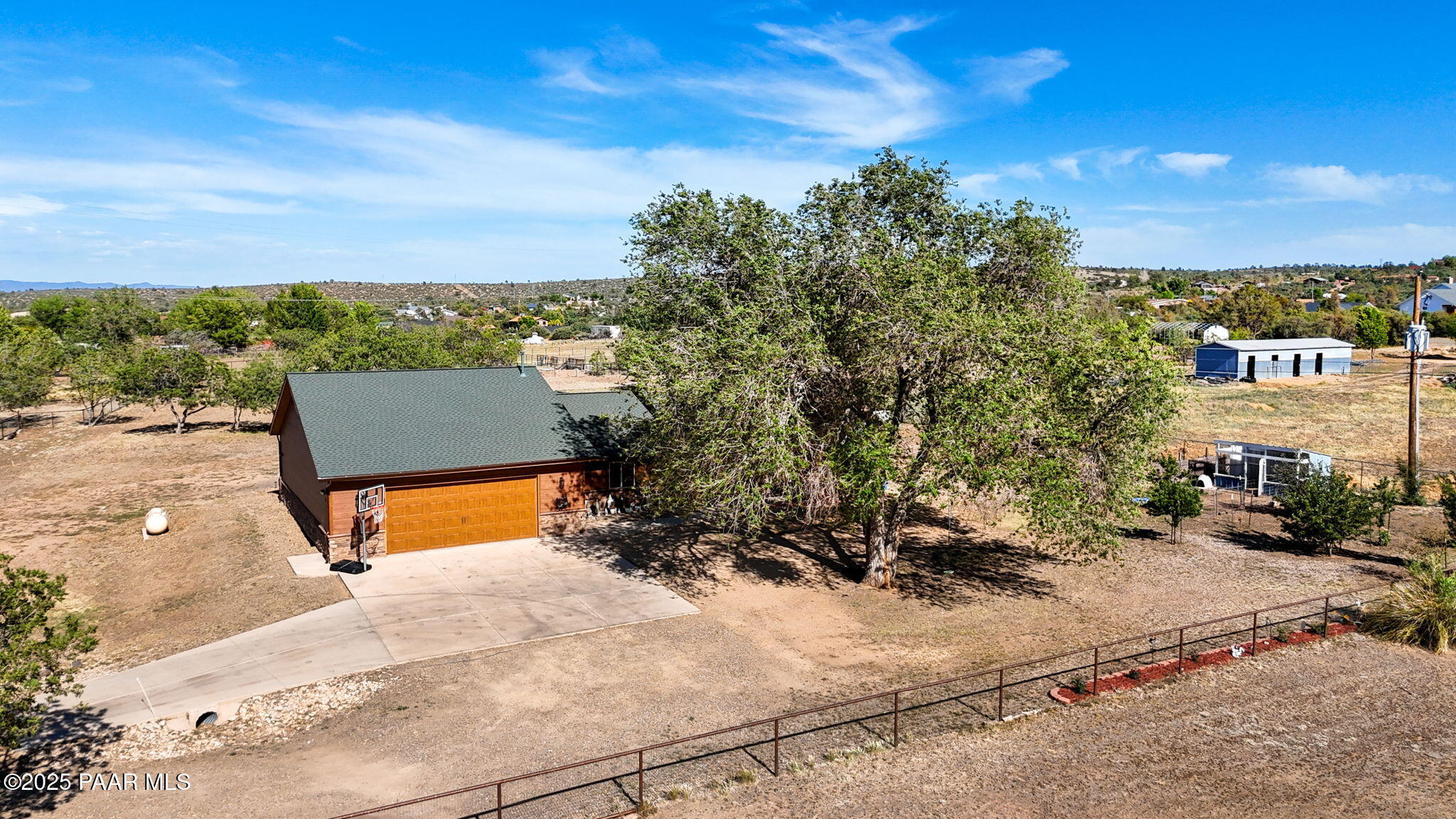 1501 W Kelly Drive
