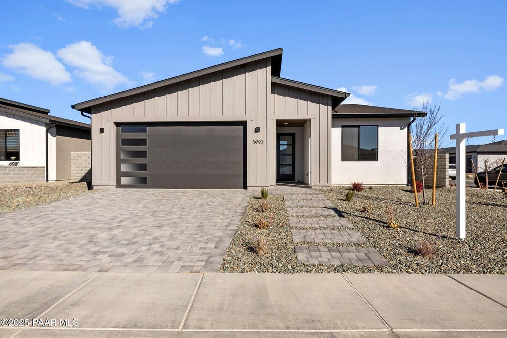 Photo of 5992 E Finch Place, Prescott Valley, AZ 86314 (MLS # 1078328)
