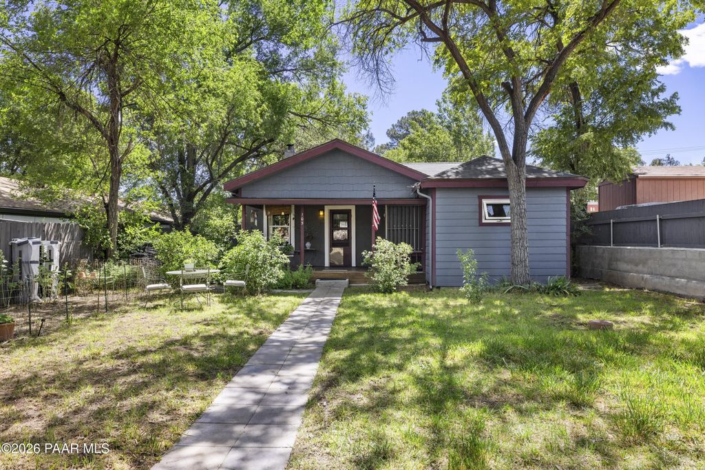 Photo of 105 Brush Street, Prescott, AZ 86305 (MLS # 1082457)