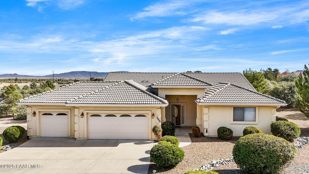 Photo of 5886 Nightshade Lane, Prescott, AZ 86305 (MLS # 1077505)