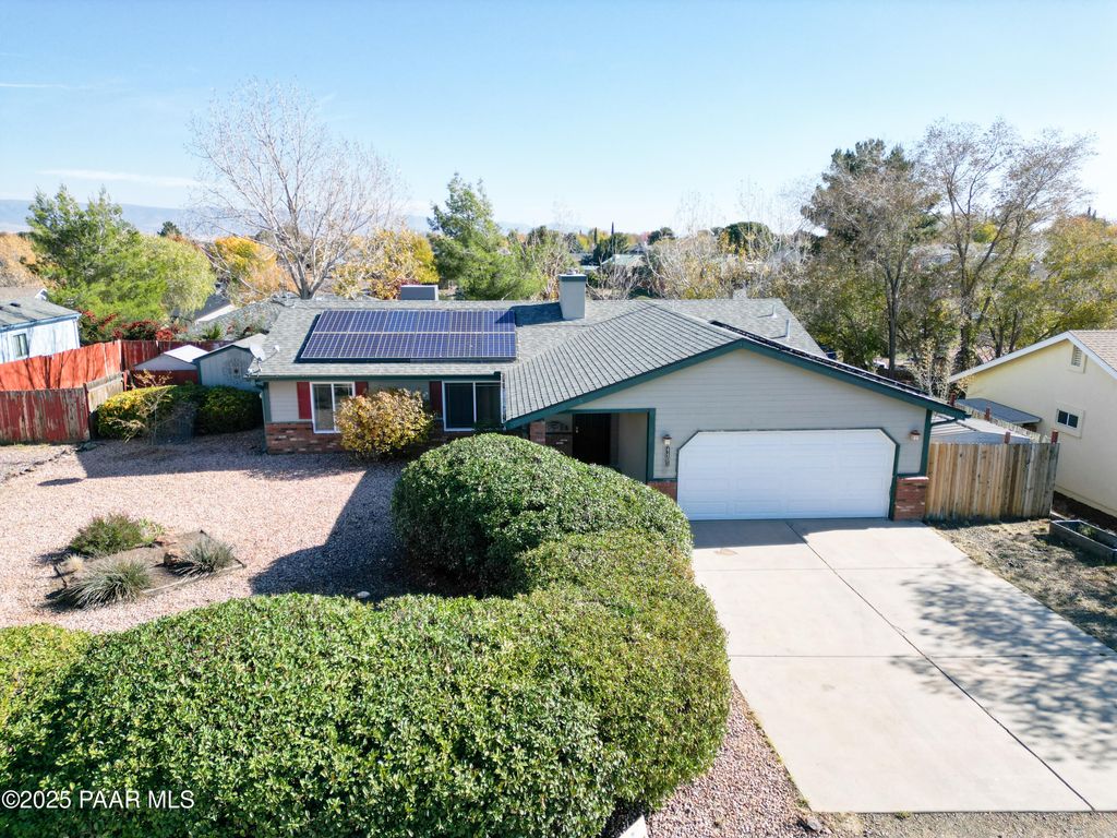 Photo of 4401 N Lone Cactus Drive, Prescott Valley, AZ 86314 (MLS # 1078064)