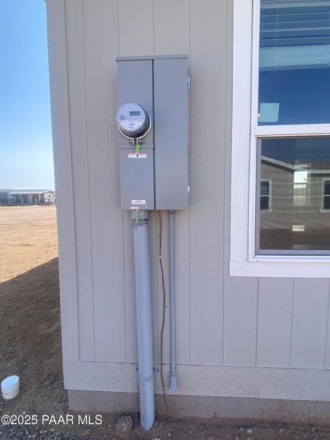 listing image 80