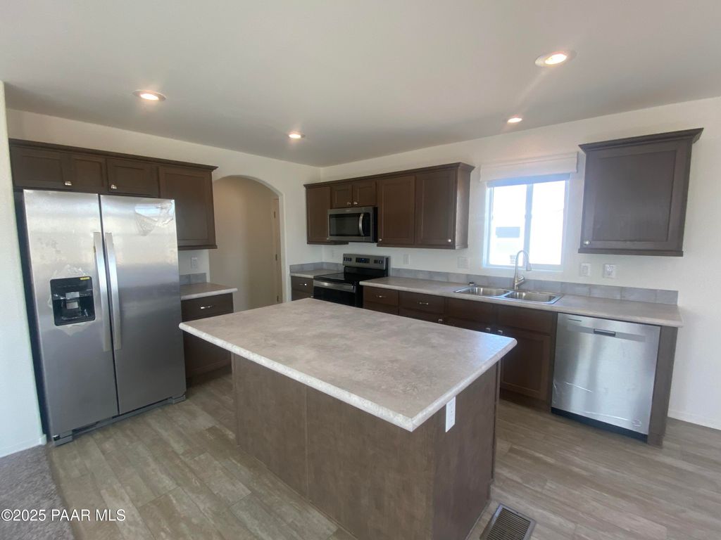 listing image 106