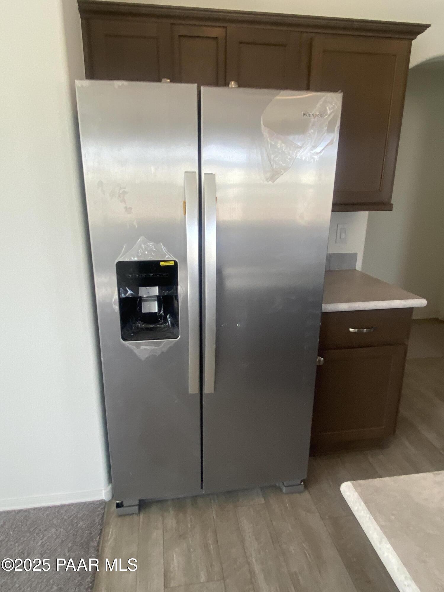 415 Paris Trail