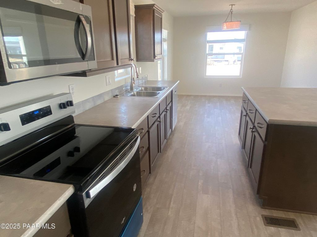 listing image 130
