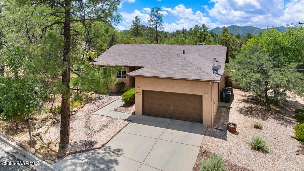 Photo of 1199 Luane Circle, Prescott, AZ 86305 (MLS # 1077084)