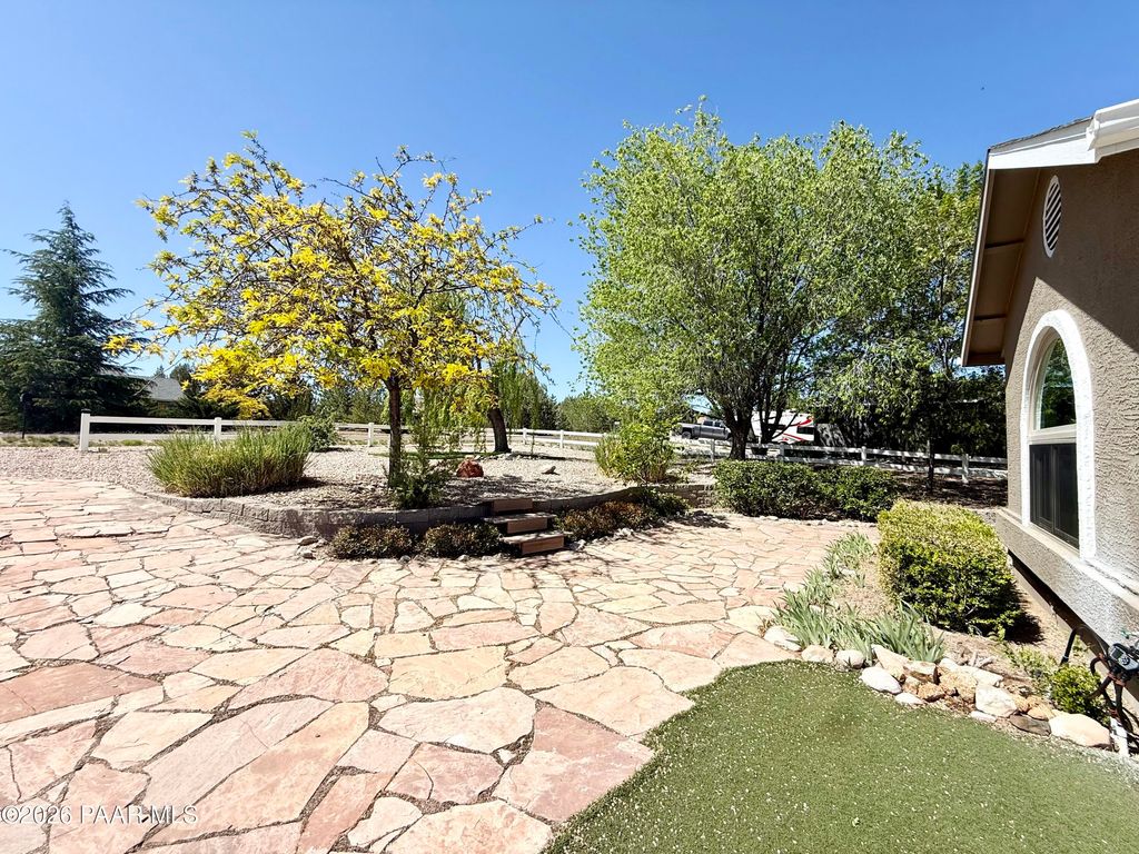 Photo of 2640 W Quail View Loop, Chino Valley, AZ 86323 (MLS # 1081308)