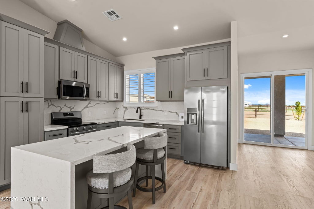 Photo of 28917 N 201st Avenue, Wittmann, AZ 85361 (MLS # 1085352)