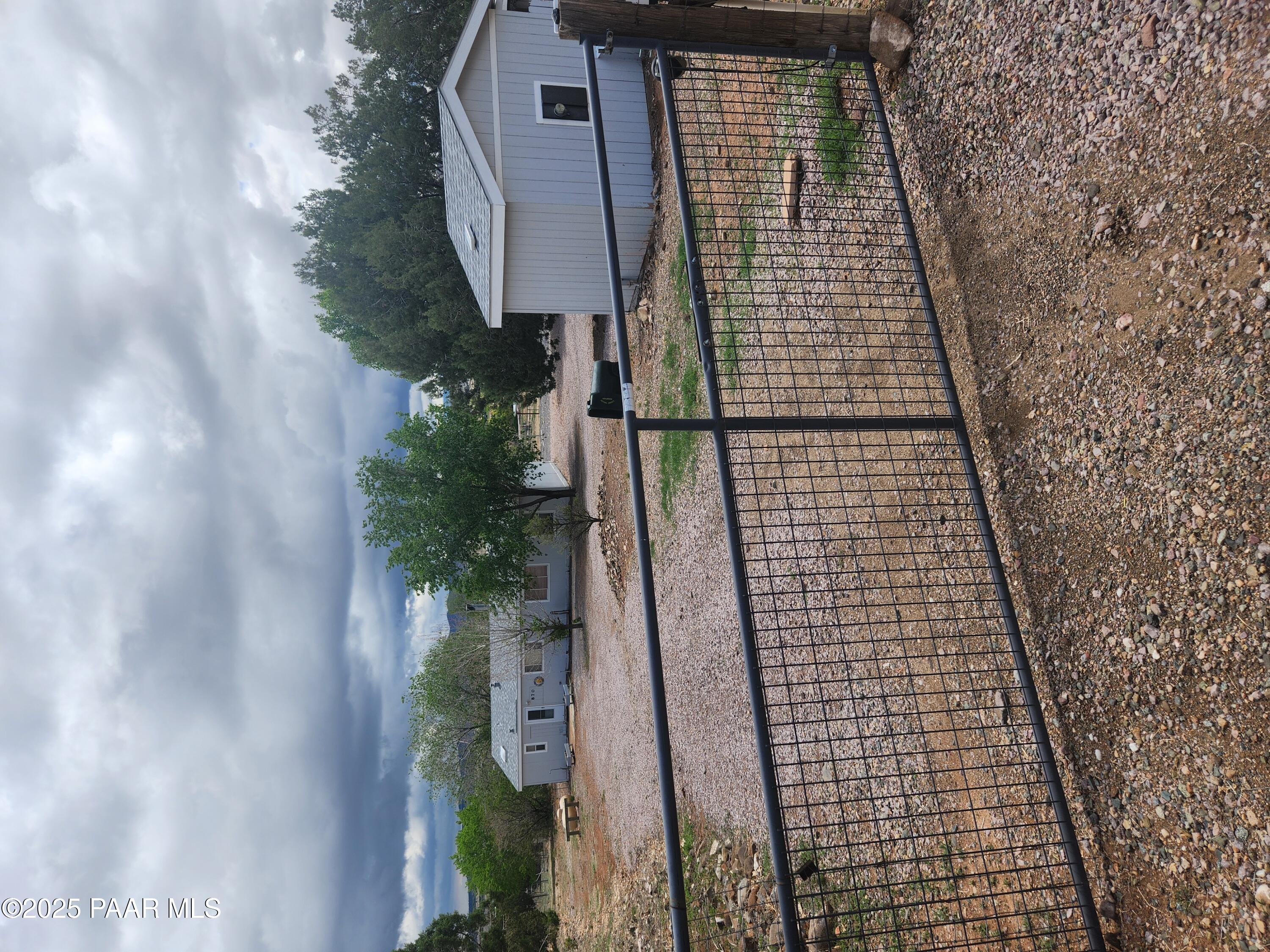 870 N Grandview