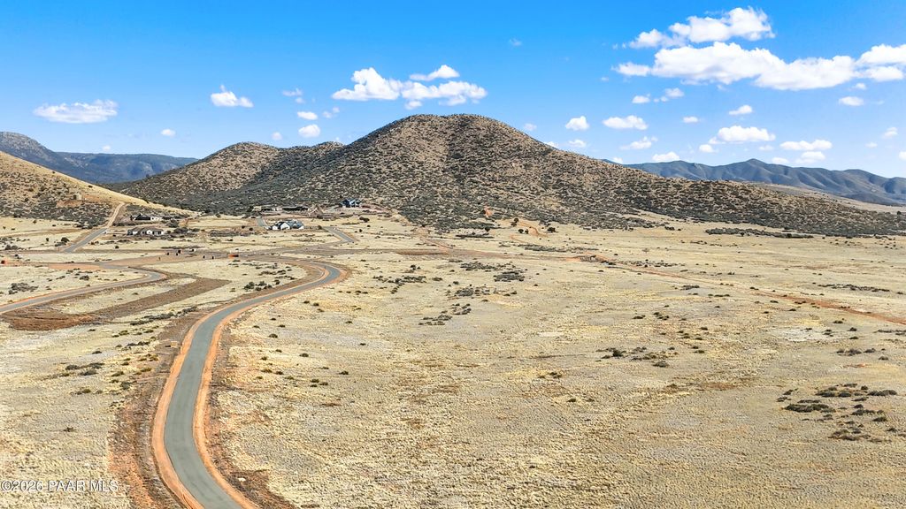 Photo of 00 E Ventura Way, Prescott Valley, AZ 86315 (MLS # 1079461)