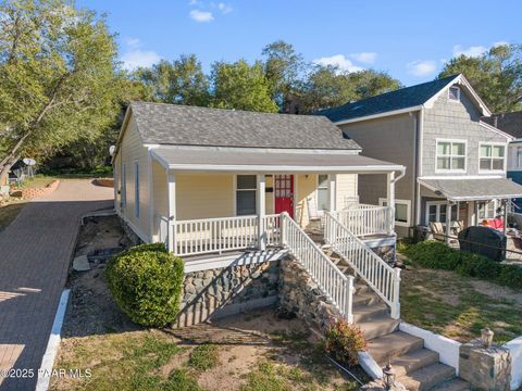 Photo of 216 E Goodwin Street, Prescott, AZ 86303 (MLS # 1077253)