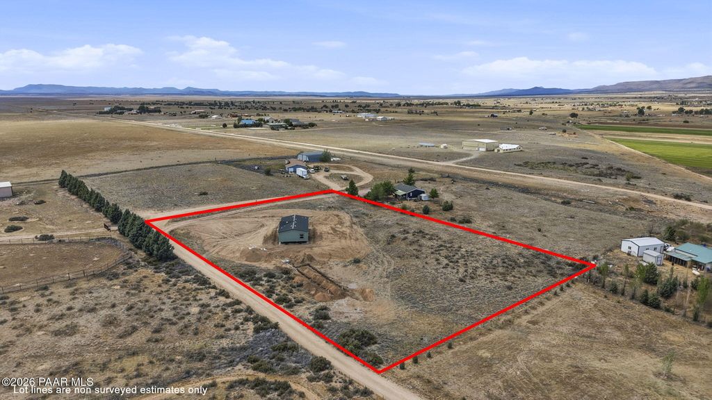 Photo of 25000 N Big Springs Ranch Road, Paulden, AZ 86334 (MLS # 1082016)