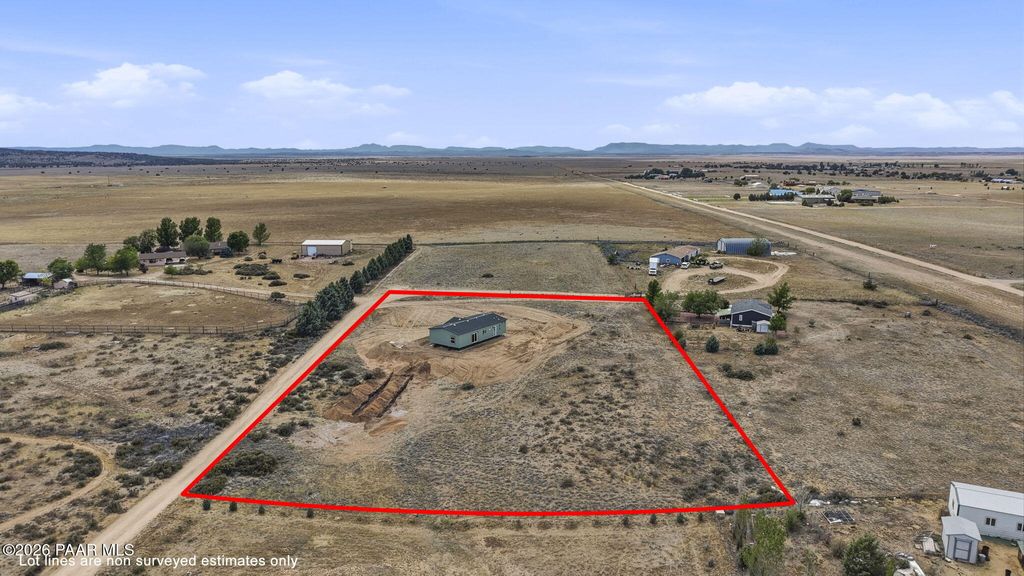 Photo of 25000 N Big Springs Ranch Road, Paulden, AZ 86334 (MLS # 1082016)
