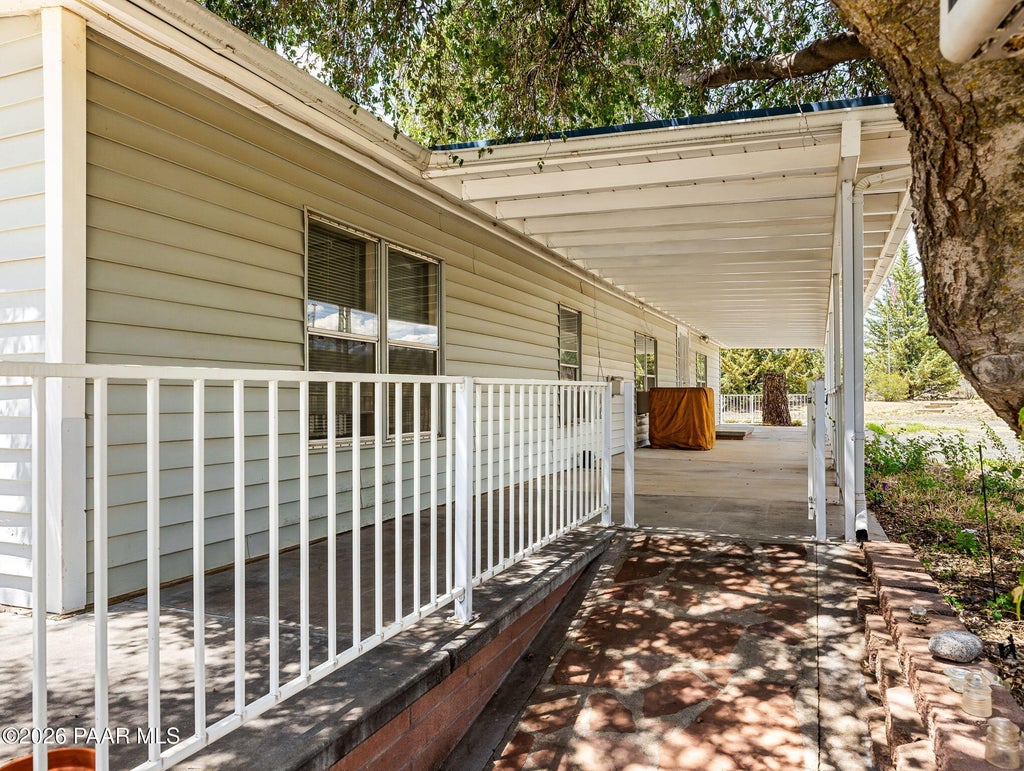 Photo of 8750 S Steven Trail, Kirkland, AZ 86332 (MLS # 1084728)