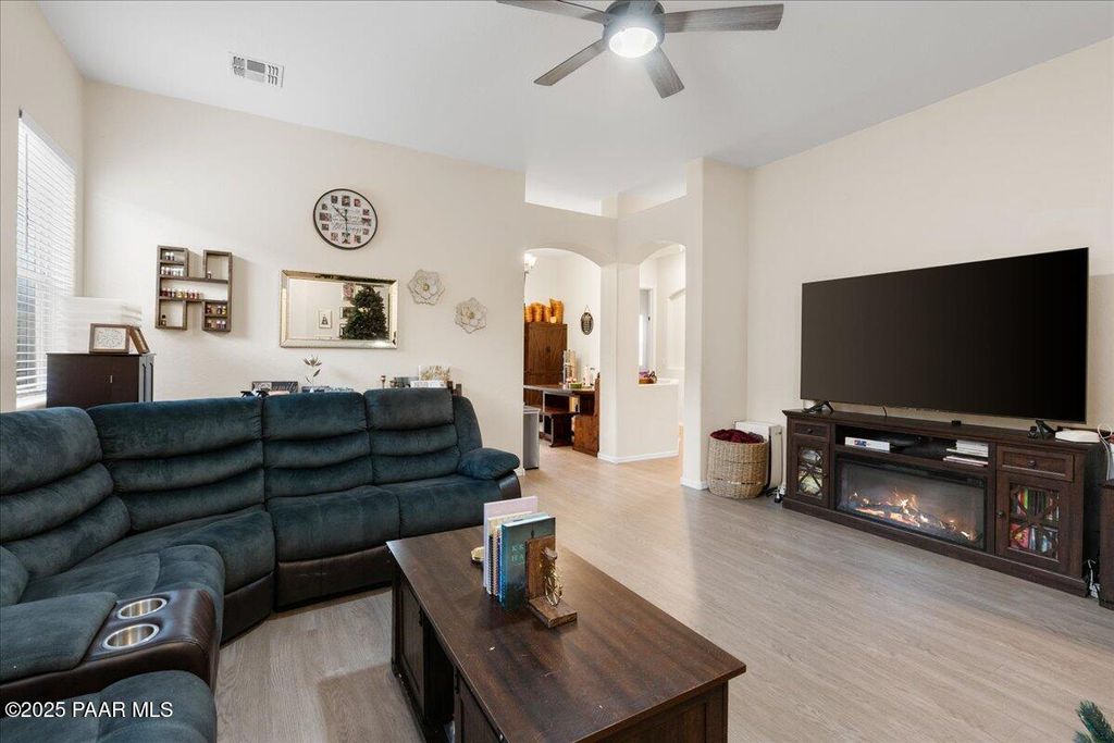 Photo of 5188 N Elliot Avenue, Prescott Valley, AZ 86314 (MLS # 1078016)