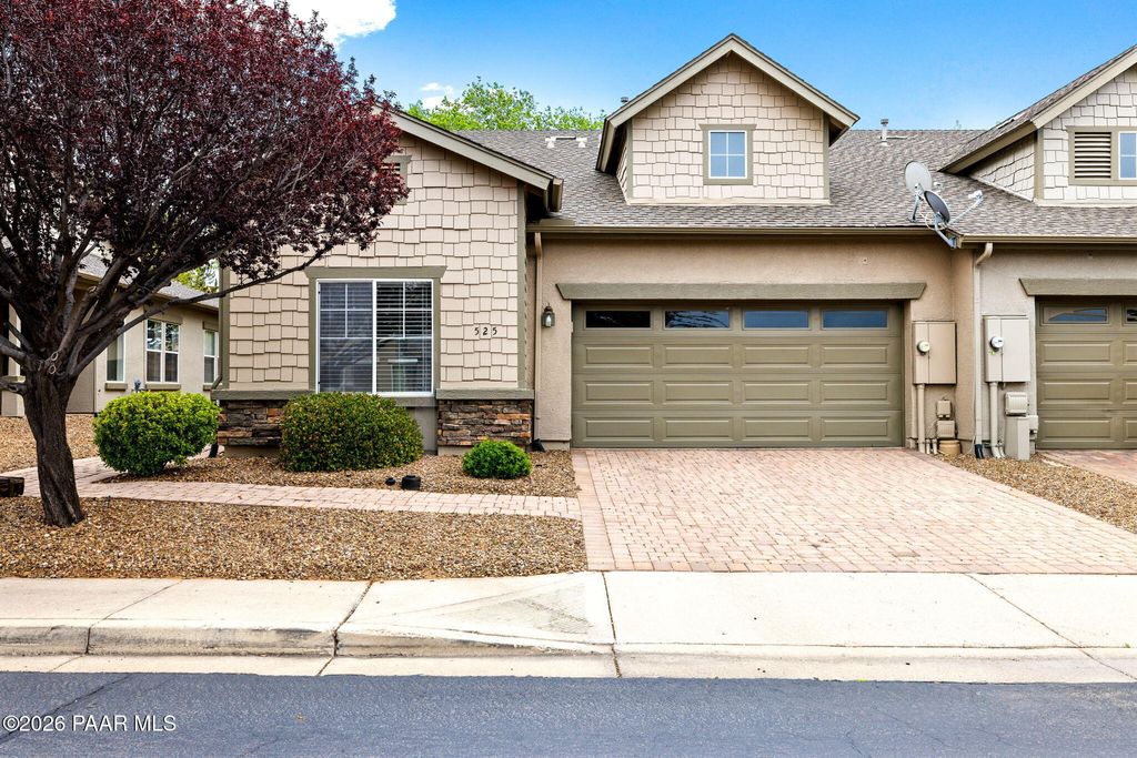 Photo of 525 N Cortina Street, Dewey-Humboldt, AZ 86327 (MLS # 1080795)