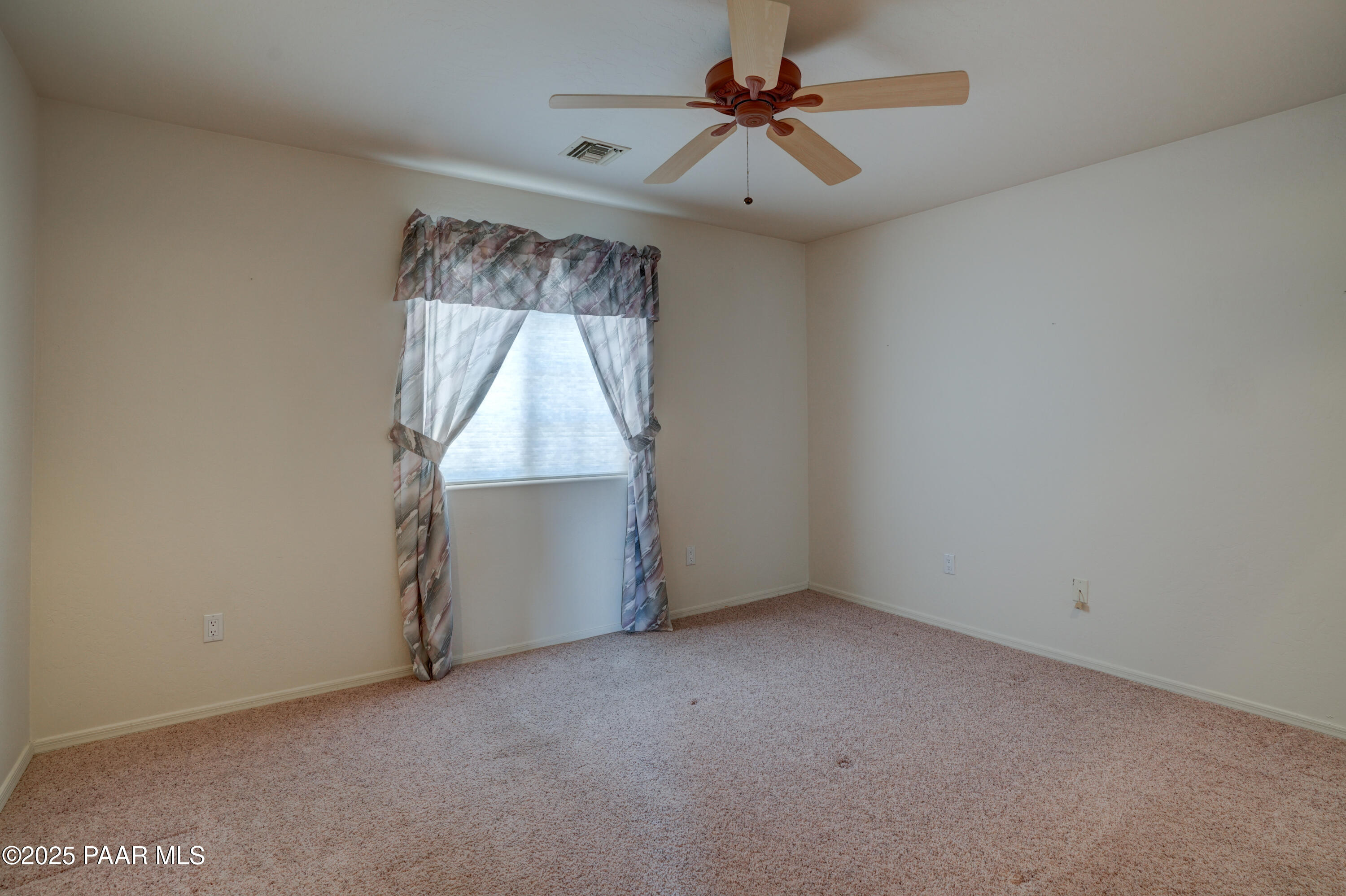 Prescott Valley, Arizona 86314, United States, 3 Bedrooms Bedrooms, ,2 BathroomsBathrooms,Residential,Pending,146285