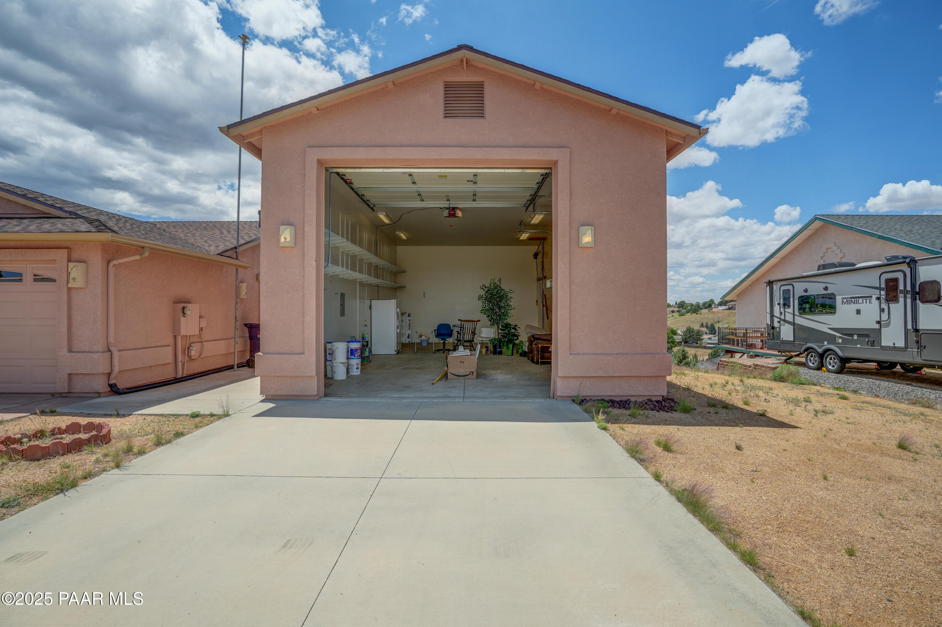 Prescott Valley, Arizona 86314, United States, 3 Bedrooms Bedrooms, ,2 BathroomsBathrooms,Residential,Pending,146285
